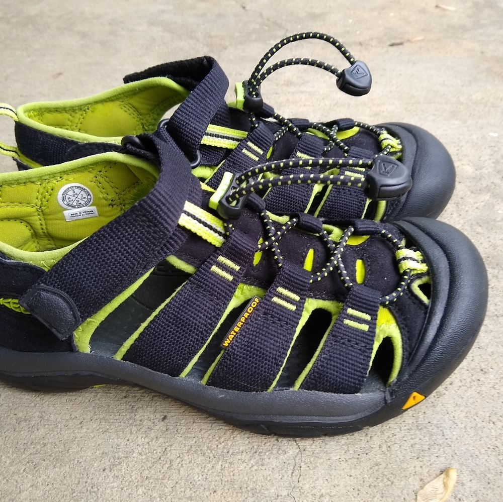 Keen "Big Kid", Newport H2 sandals